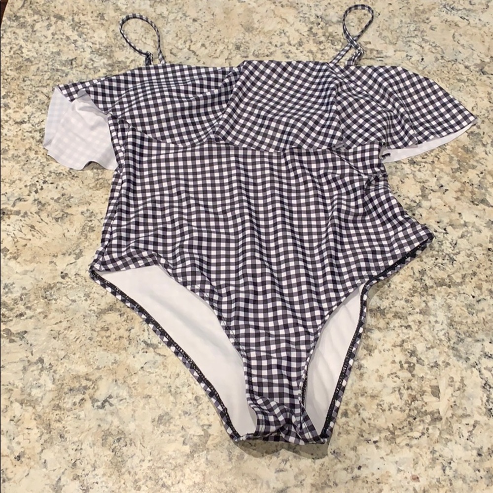 Gingham one piece swimsuit size 1XL